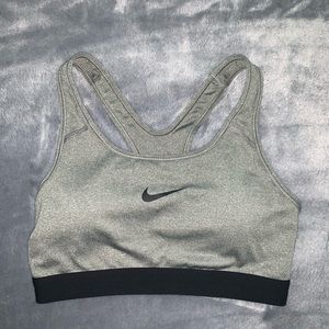 women’s medium support nike grey sports bra